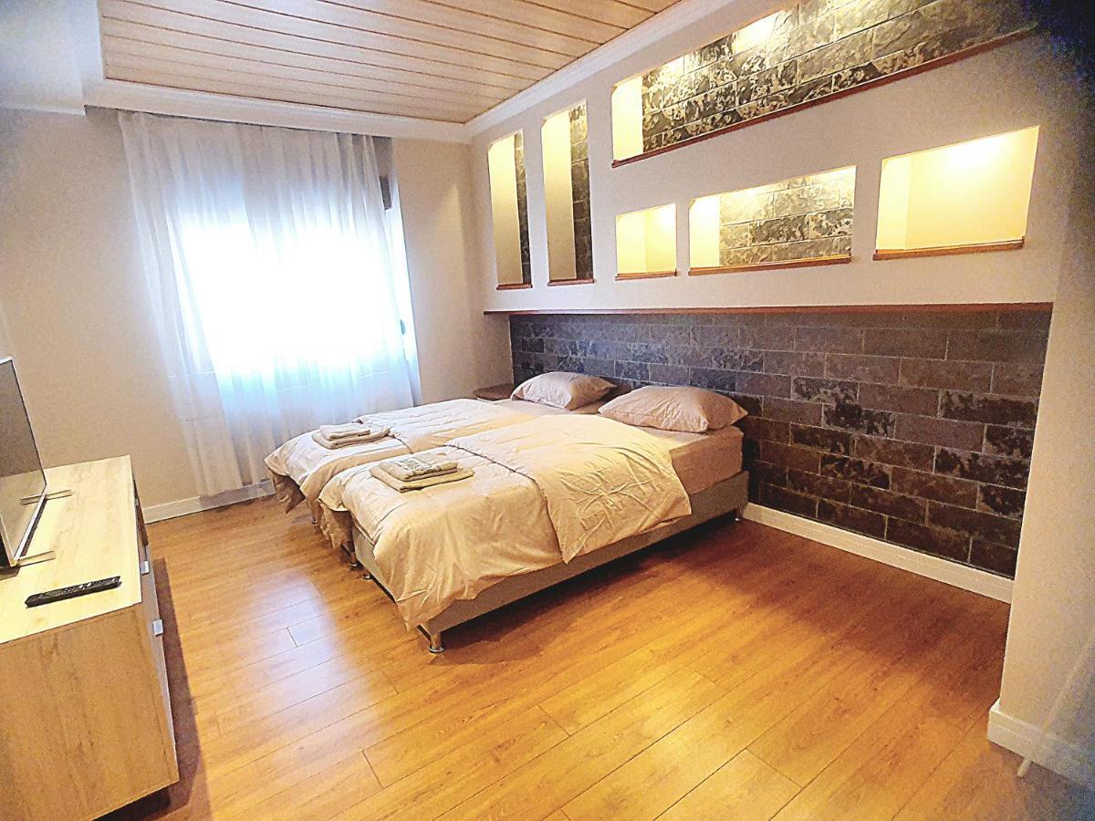 Appartement Centerscape - Studio By Dion à Tirana Extérieur photo